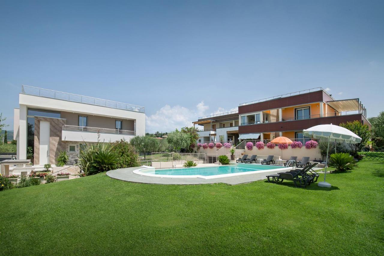 Villa Aurora-Holiday Home Apt3 Bardolino Exterior foto